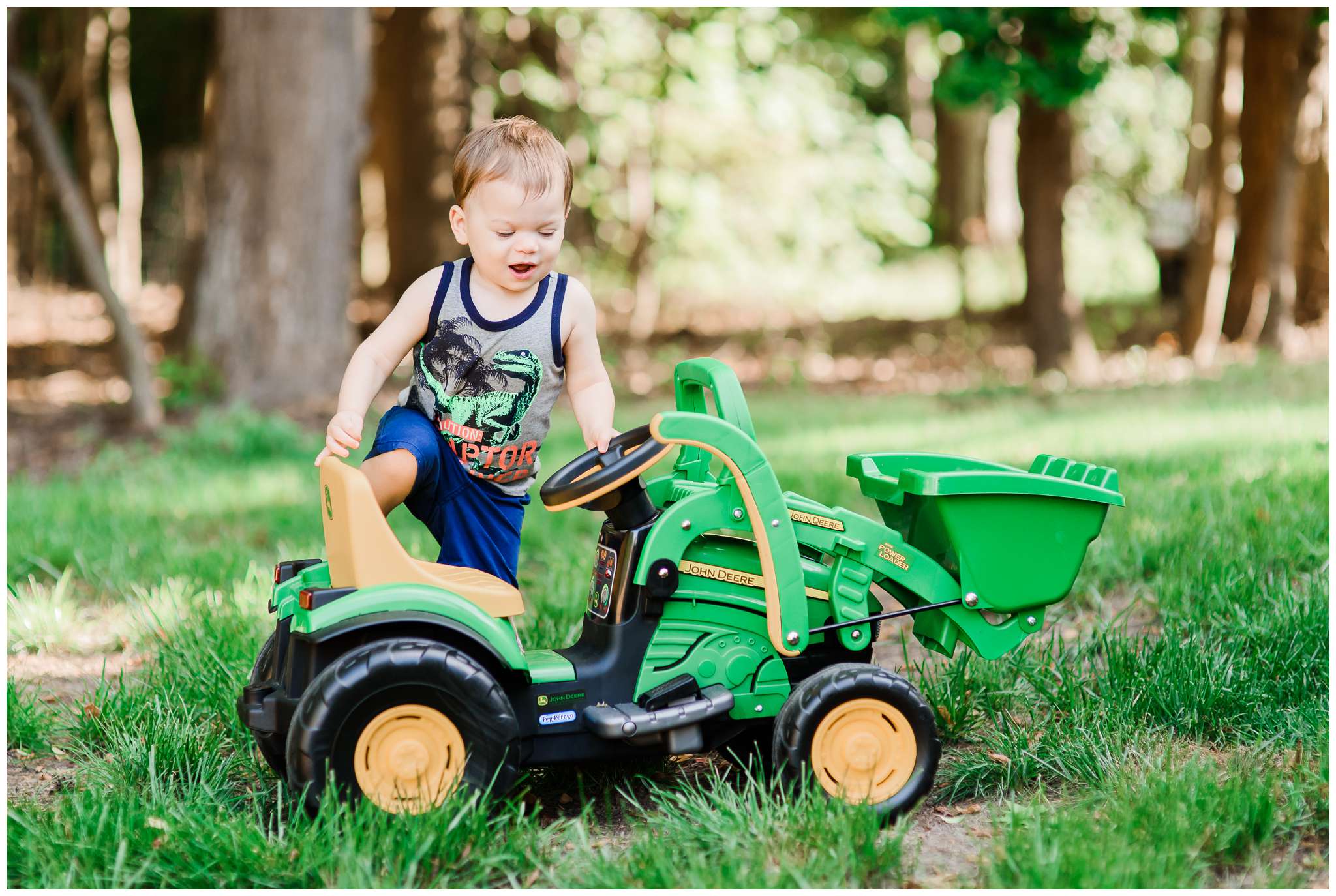 Liam and Tractor_4009.jpg