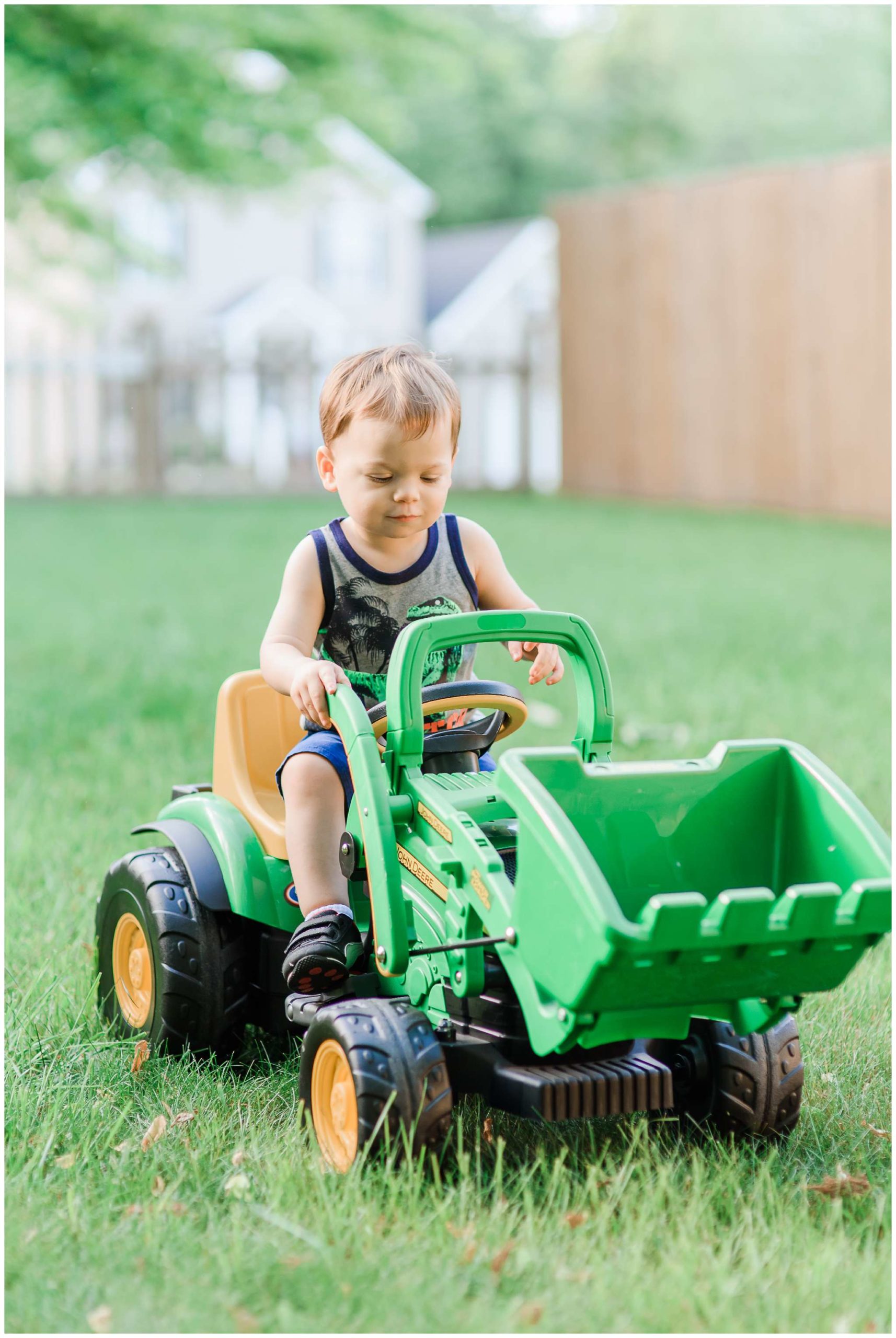 Liam and Tractor_4018.jpg